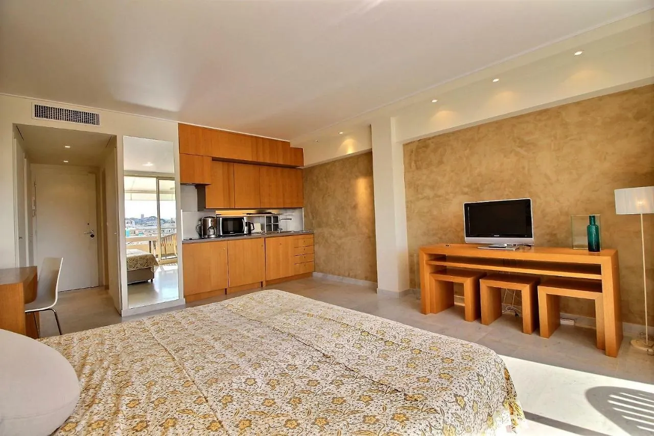 Apartment Le Grand Hotel Cannes France