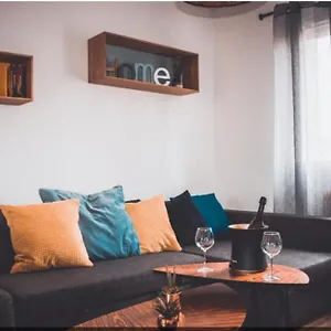 https://le-lotus-v-rent.hotels-rhonealpes.com